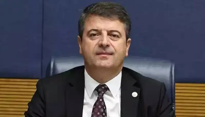 Adıyaman Belediye Başkanı Abdurrahman Tutdere, Görevine İade Edildi: Detaylar Belli Oldu
