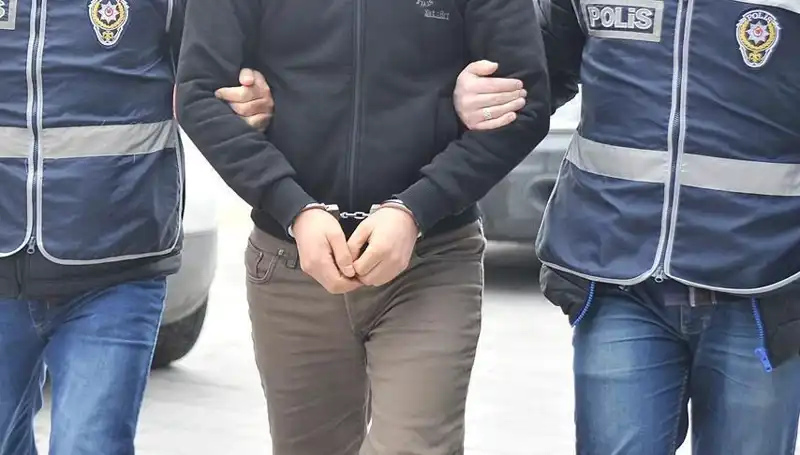 Adana'da Yasa Dışı Bahis Operasyonu: 13 Kişi Gözaltına Alındı