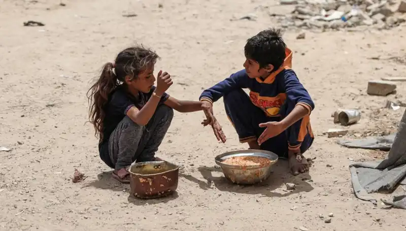 Gazze'de Açlık Krizi: Dört Yaşındaki Çocuk Hayatını Kaybetti