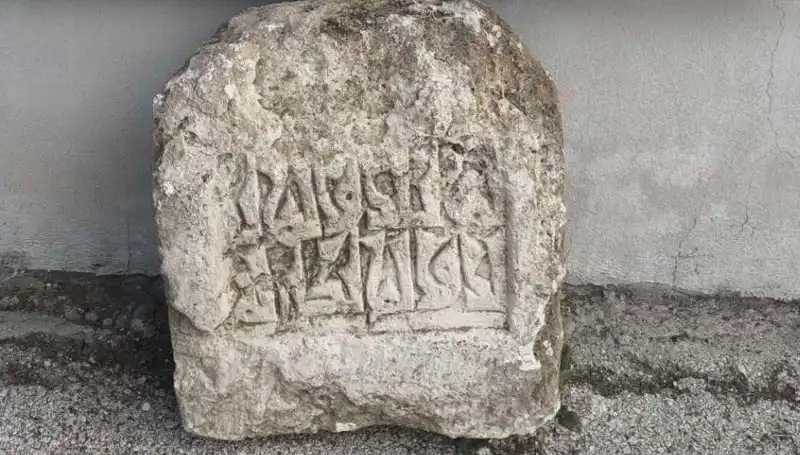 Adana'da Tarihi Eser Kaçakçılığı Operasyonu: Tarihi Hazineler Kurtarıldı