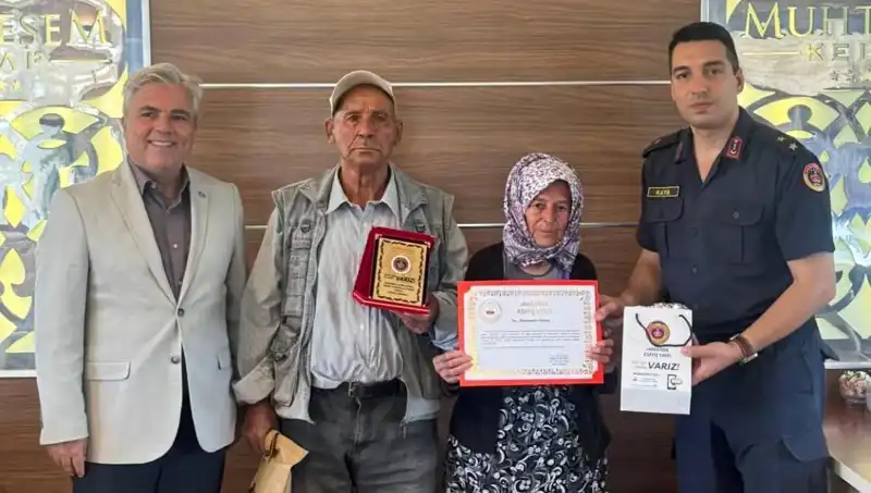 Hayırsever Bir Aile, Tek Varlıklarını Jandarmaya Bağışladı