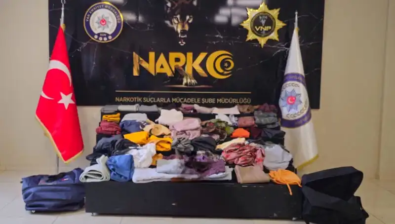 32 Kilo Metamfetamin Ele Geçirildi: Uyuşturucu Tacirlerine Darbe