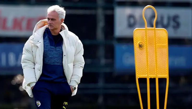 Fatura Mourinho'ya: Futbol Dünyasında Son Dakika Gelişmeleri