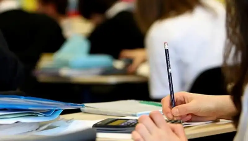 Üniversite Kontenjanlarında Düşüş: Eğitime Katılım Tehdit Altında mı?