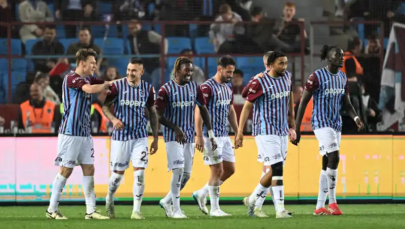 Fenerbahçe Derbisinde Trabzonspor'da Sakatlık Şoku: Çarpıcı Detaylar Ortaya Çıktı