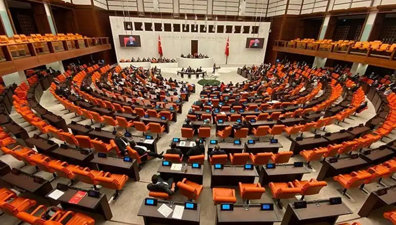 Yeni Dokunulmazlık Dosyaları Meclis’te: Siyasi Gelişmeler Neler Olacak?