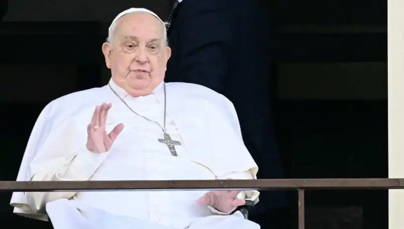 Papa Francis Hastaneden Çıktı: Ünlü Papa'nın Sağlık Durumu ve Geleceği Hakkında Her Şey