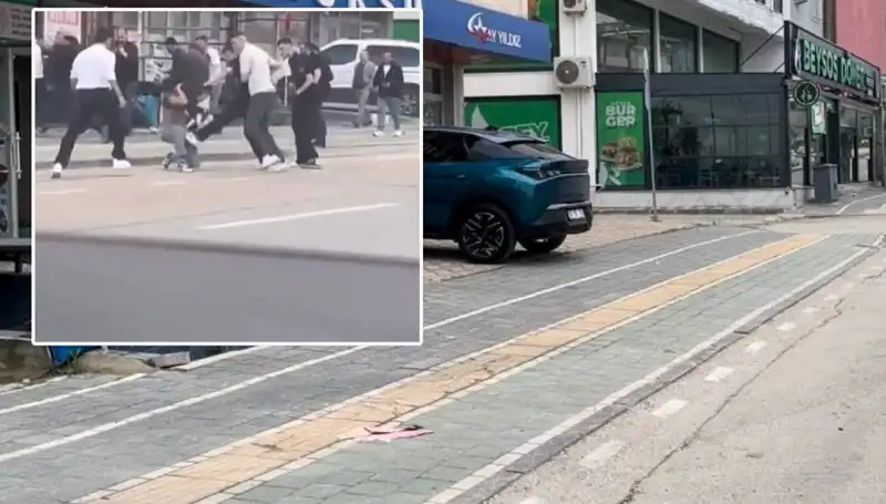 Aranan Şahıs Polis Ekiplerine Bıçakla Saldırdı, Olay Yerinde Gergin Anlar Yaşandı