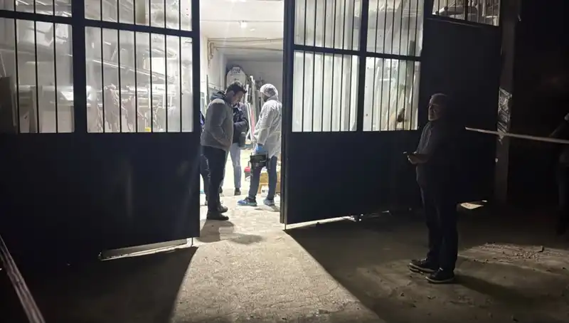 İş Yerinde Korkunç Cinayet: Battaniye ile Saklanan Gizemli Olay