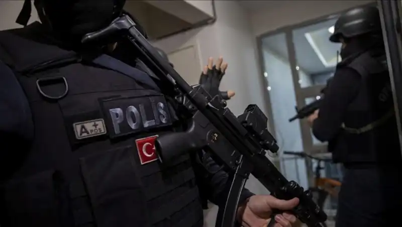 Türkiye'de 71 İl Genelinde Uyuşturucu Operasyonları: 516 Şüpheli Tutuklandı!