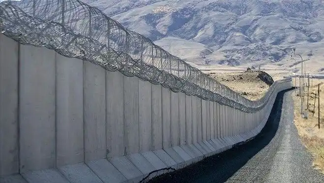 Göç İdaresi'nden Edirne-Yunanistan Sınırına Duvar Yorumları Geldi!