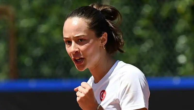 Milli Tenisçi Zeynep Sönmez, Finalde Zafere Koşuyor!