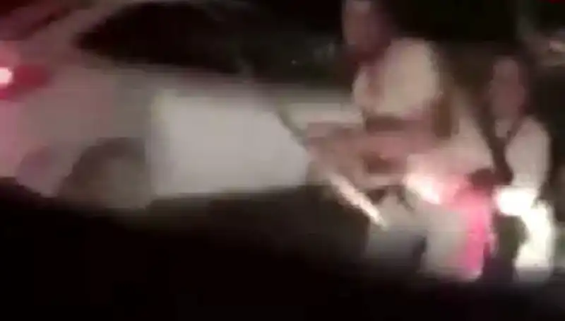 Ankara Trafiğinde Şok! Baba ve Oğul Baltayla Saldırıya Geçti
