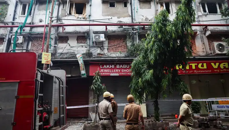 Hindistan'daki Otel Yangınında Facia: 15 Can Gitti