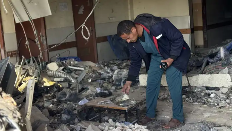 İsrail Ordusu Nasır Hastanesi'ne Saldırı Düzenledi: 5 Ölü