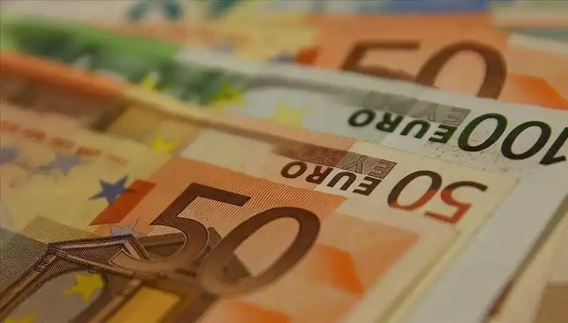 Euro'daki Tarihi Gerileme: Yükselişin Sonrası Neden Oldu?