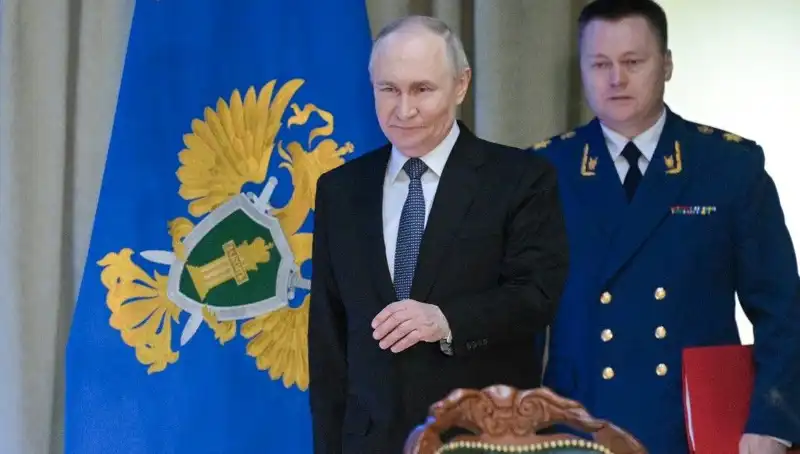 Putin'den Şok Açıklama: "Ya Rus Olun Ya Terk Edin!"