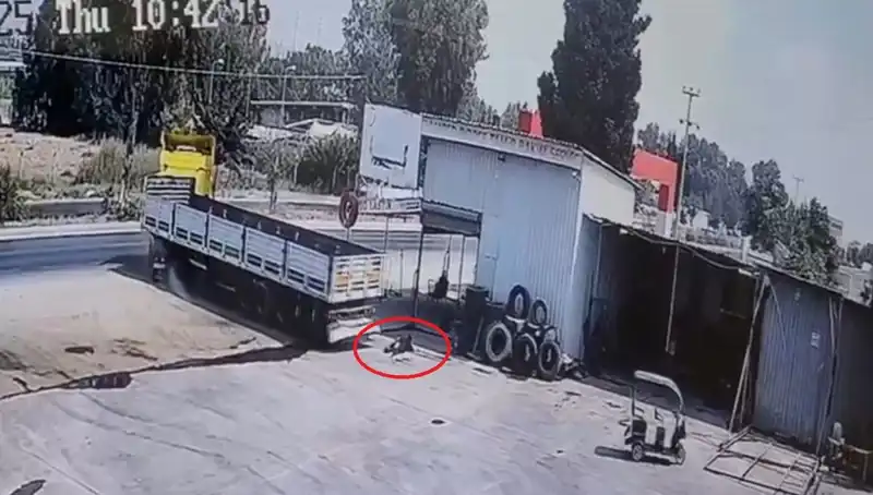 16 Yaşındaki Çocuk İşçinin Talihsiz Ölümü: TIR Kazasında Hayatını Kaybetti