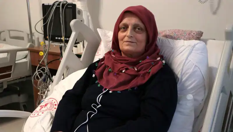 Meme Kanseriyle Savaşan Kadın, Aort Kapağı Ameliyatıyla Yeniden Hayata Döndü