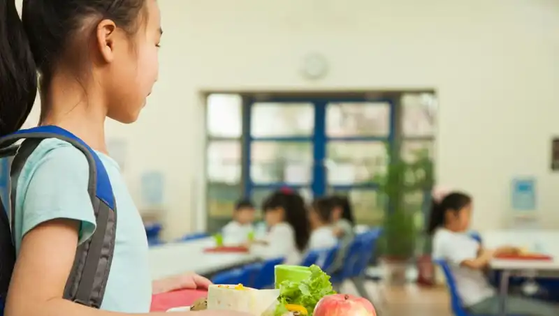 İspanya, Restoran Menülerinde Yağlı Yiyecekleri Yasaklıyor: Obeziteyle Mücadelede Yeni Adım!